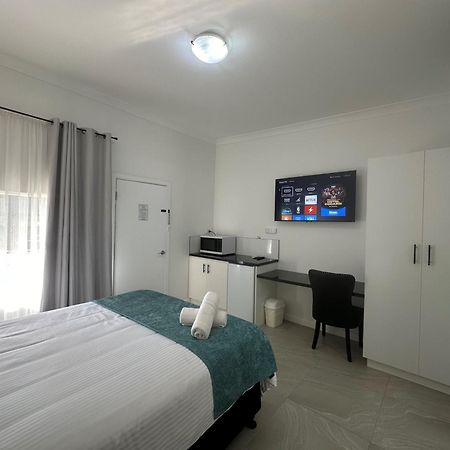 Mia Motel Гриффит Экстерьер фото