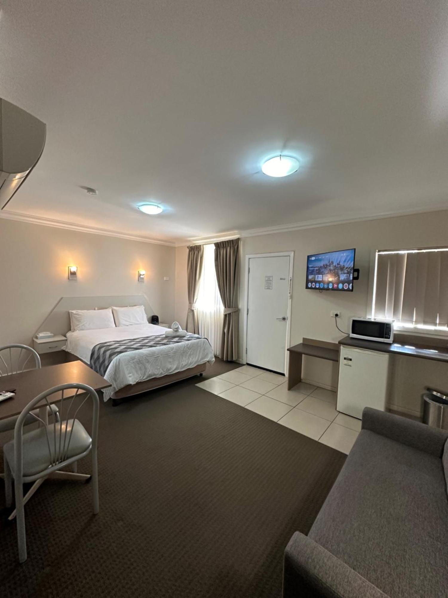 Mia Motel Гриффит Экстерьер фото