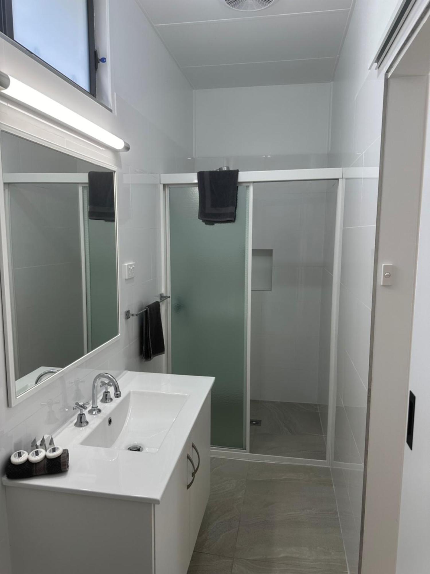 Mia Motel Гриффит Экстерьер фото