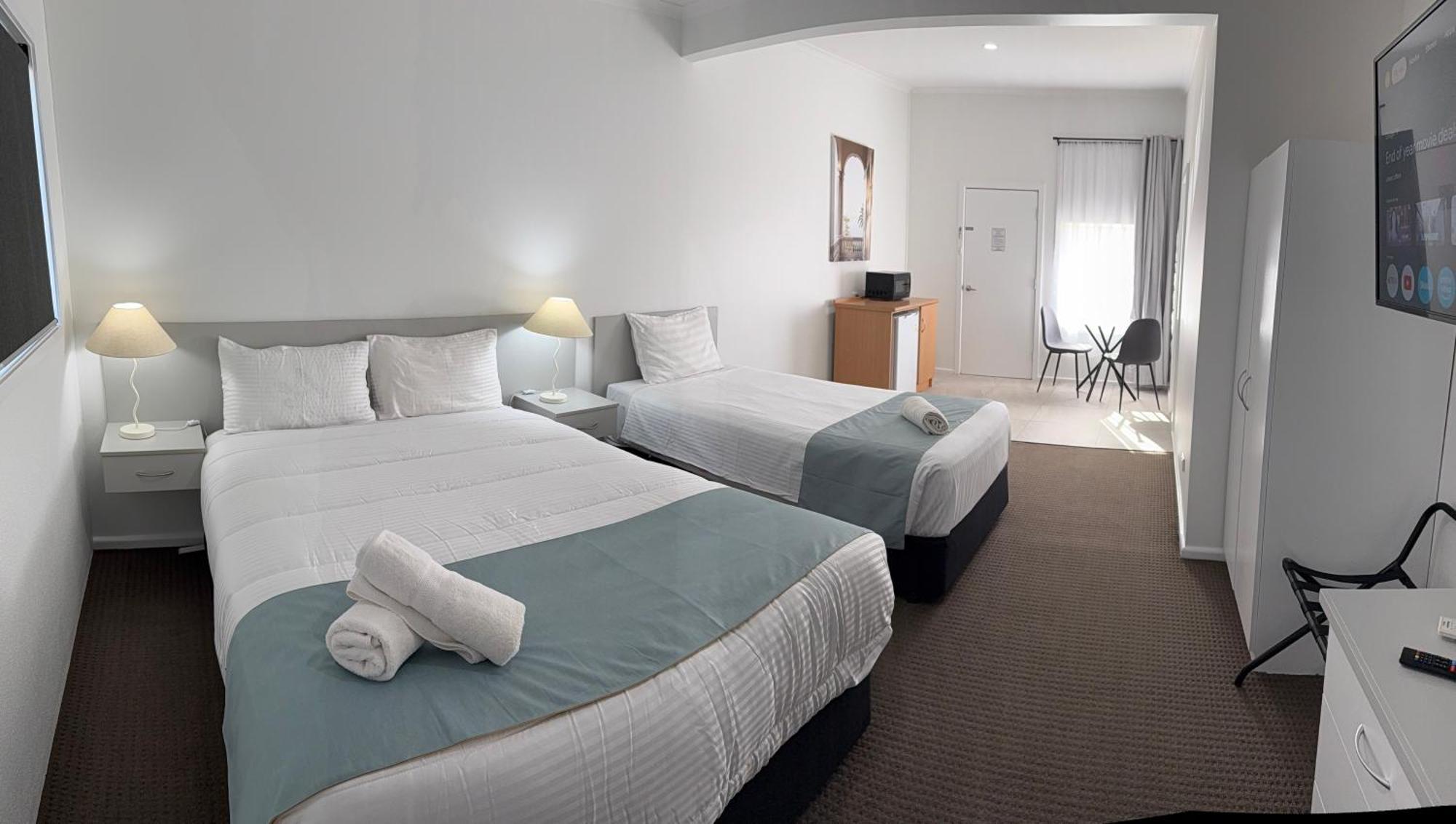 Mia Motel Гриффит Экстерьер фото