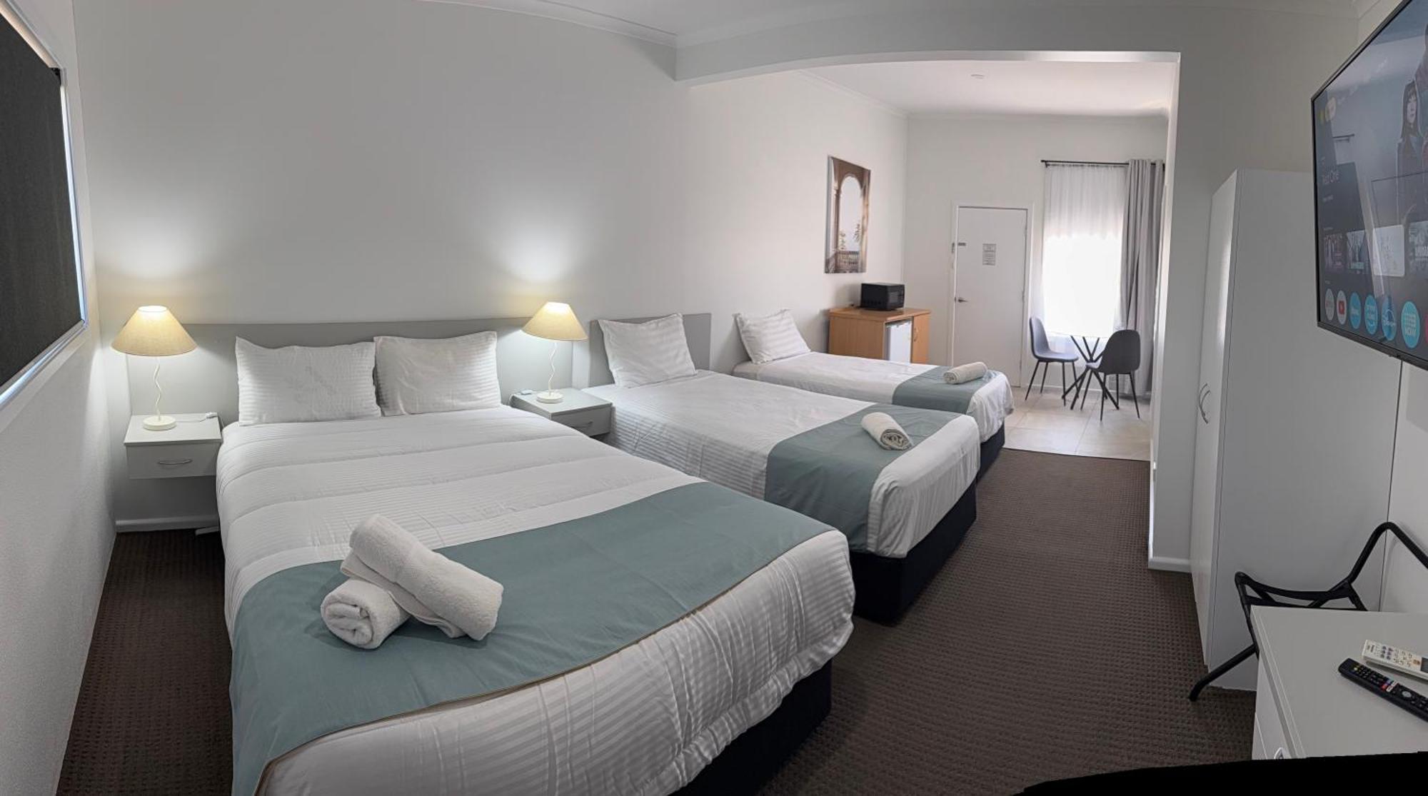 Mia Motel Гриффит Экстерьер фото